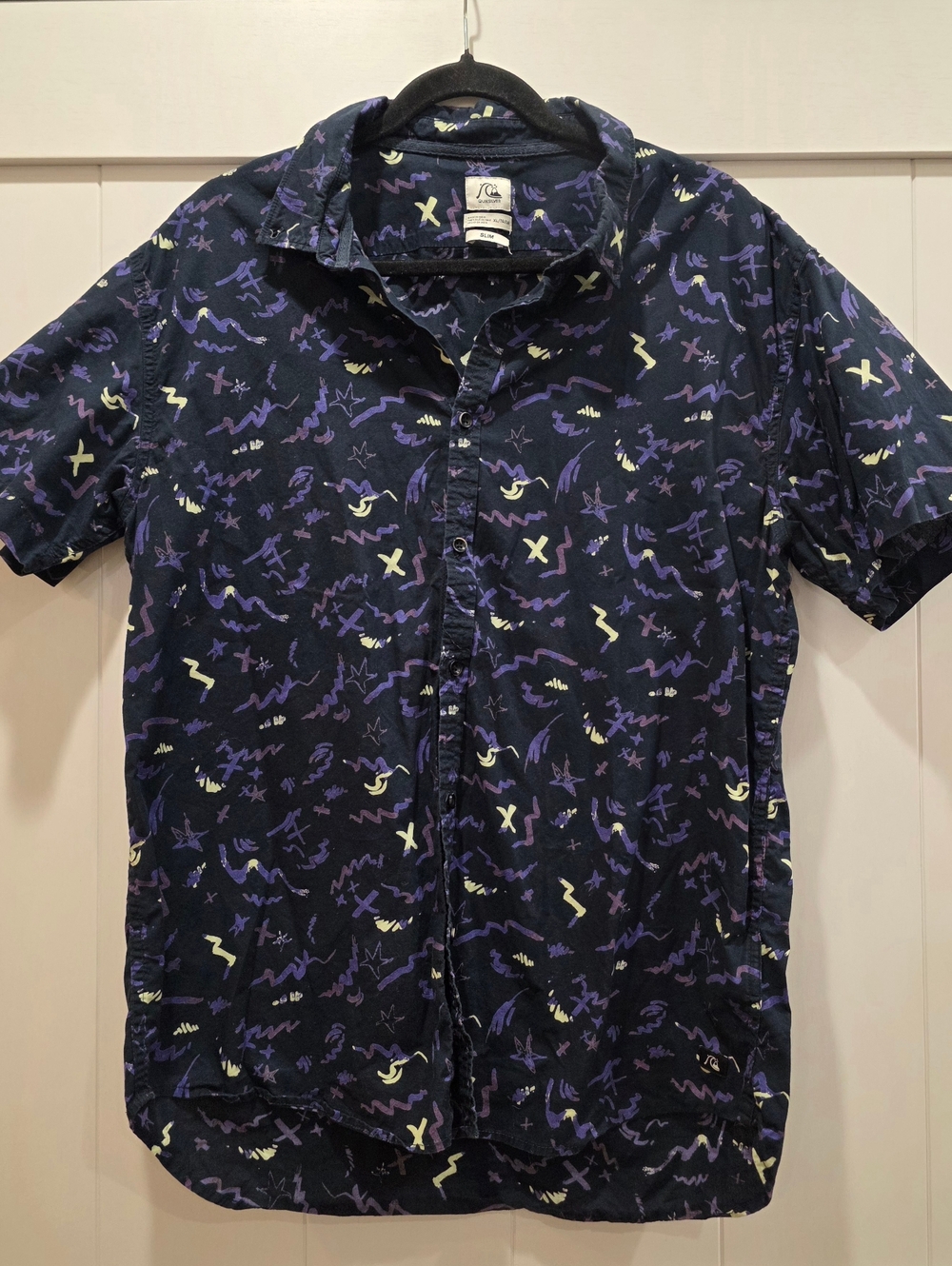 Quicksilver Men's Button-up Size XL -Item 114